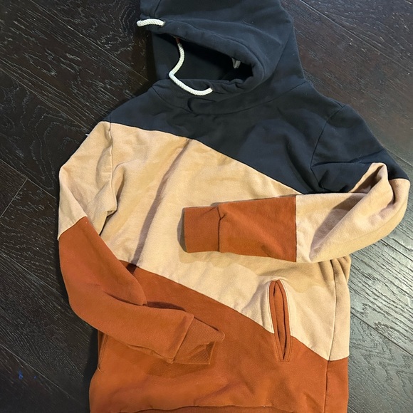 Color block fall hoodie - Picture 2 of 3
